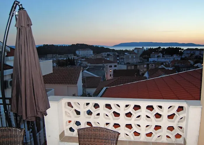 Konukevi And With Parking Space - 6834 Makarska