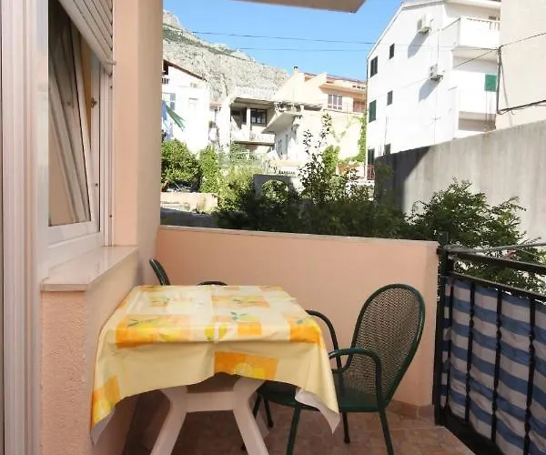 And With Parking Space - 6834