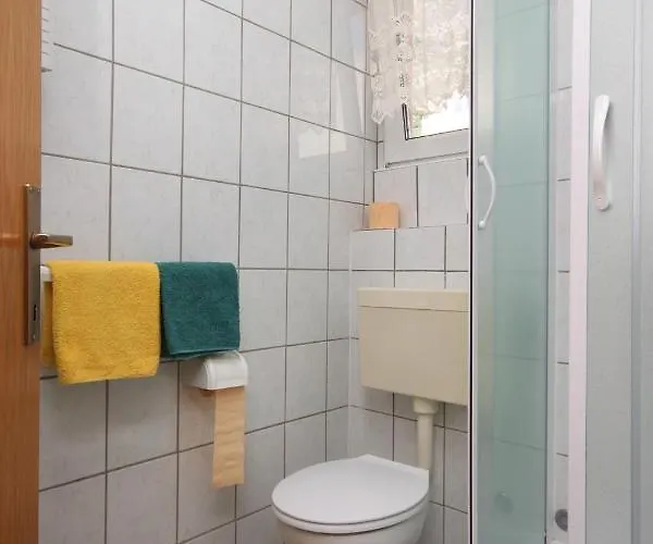 And With Parking Space - 6834 Guest house