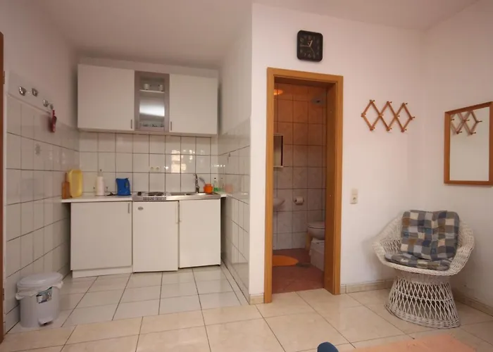 Konukevi And With Parking Space - 6834 3*