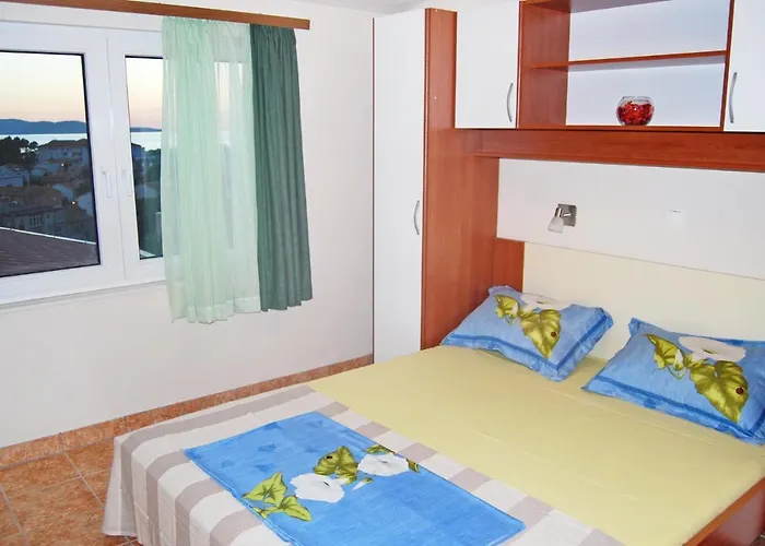 And With Parking Space - 6834 Makarska