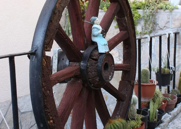 Konukevi And With Parking Space - 6834 Makarska