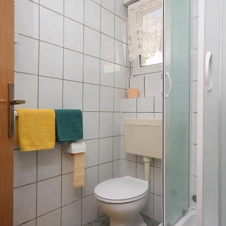 And With Parking Space - 6834 Pensión