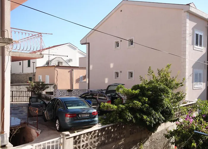 Гостевой дом And With Parking Space - 6834