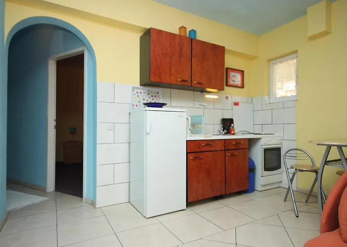 And With Parking Space - 6834 Макарска